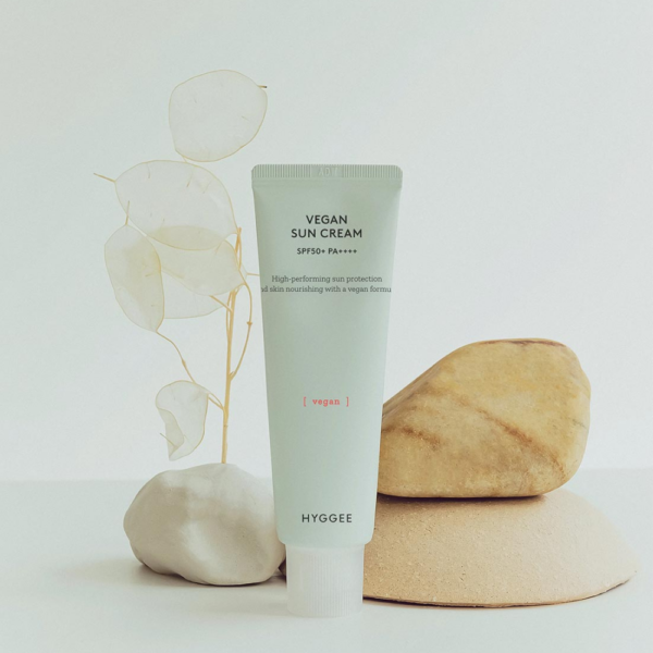 spf-vegan-hyggee Crema cu protectie solara hidratanta SPF50+ PA++++ Hyggee Vegan Sun Cream 50ml
