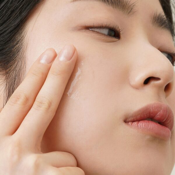 Ser de fata pentru hidratare intensa si calmare dear, Klairs Rich Moist 80ml