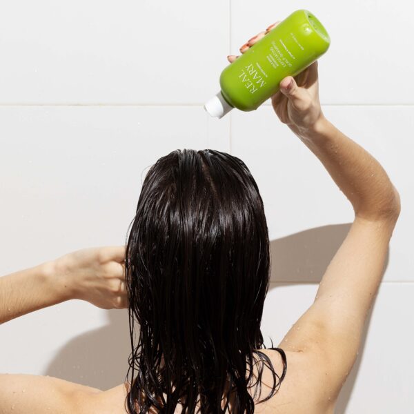 Sampon exfoliant cu rozmarin organic Rated Green Real Mary 400ml