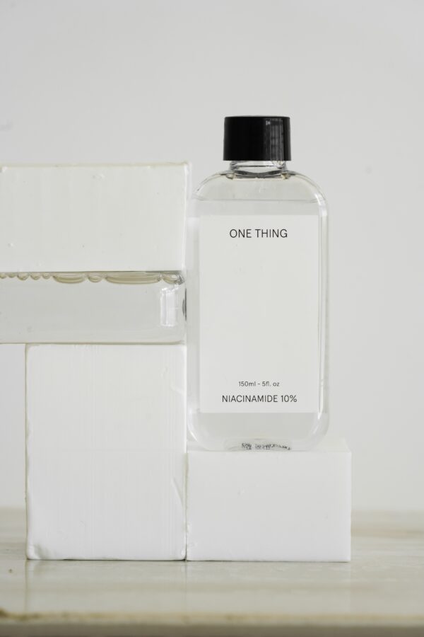 Toner calmant si iluminator One Thing Niacinamide 10% 150ml