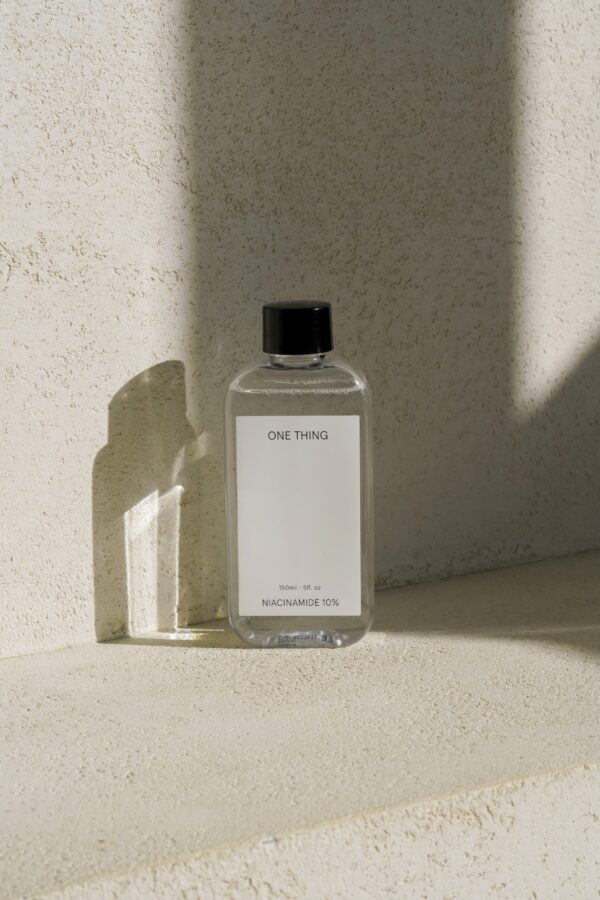 Toner calmant si iluminator One Thing Niacinamide 10% 150ml