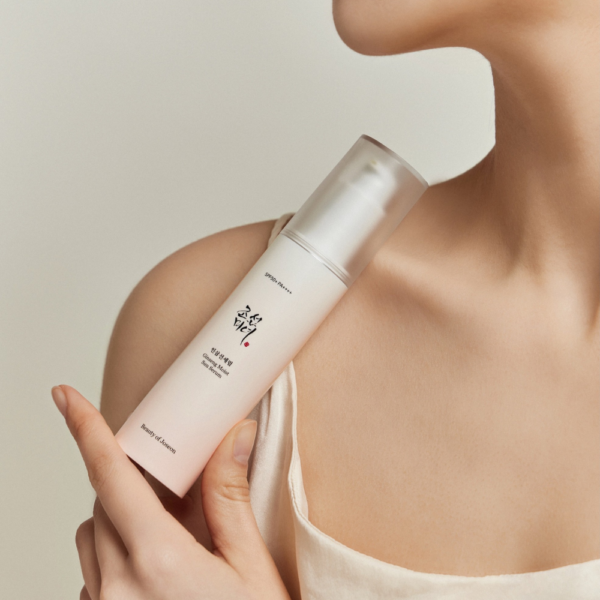 Ser hidratant cu protectie solara SPF50+ PA ++++ si extract de ginseng Beauty of Joseon Ginseng Moist Sun Serum 50ml