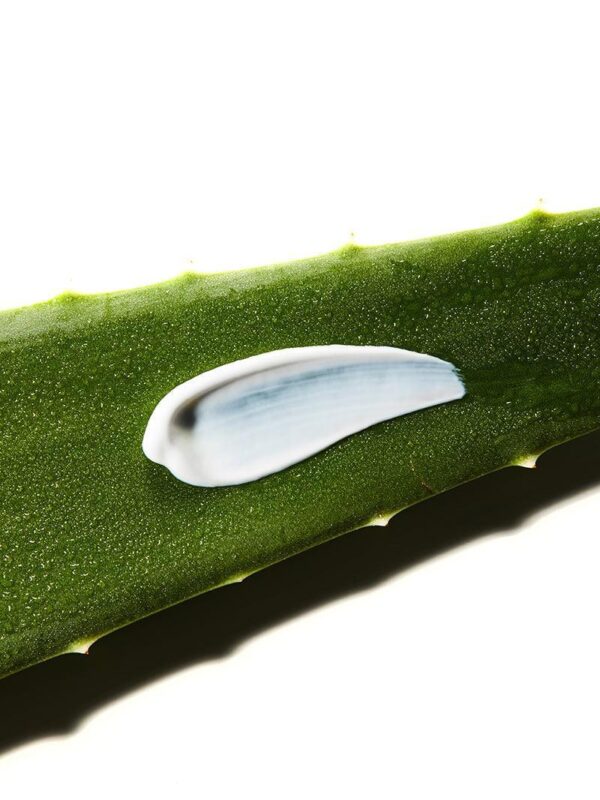 Crema de fata cu aloe vera si protectie solara SPF50 PA+++ COSRX Aloe Soothing Sun Cream 50ml
