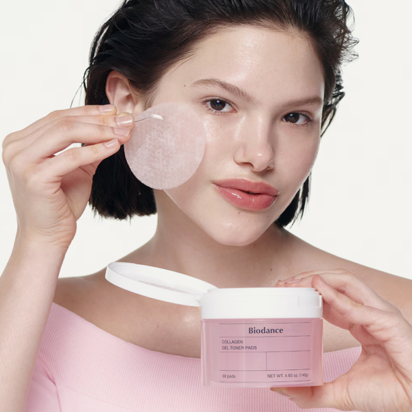 Dischete de tonifere cu colagen Biodance Collagen Gel Toner Pads 60buc